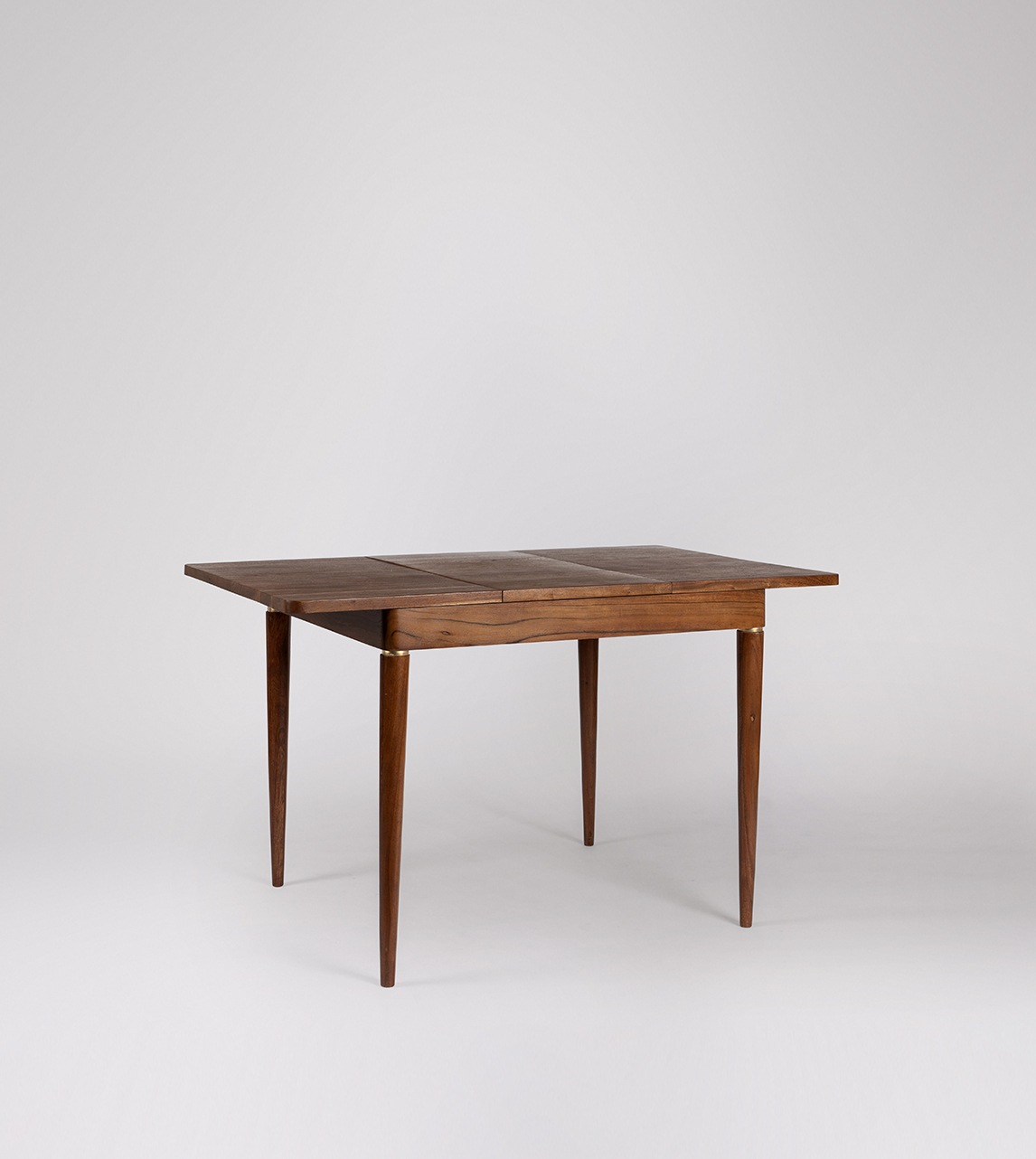 swoon extendable dining table