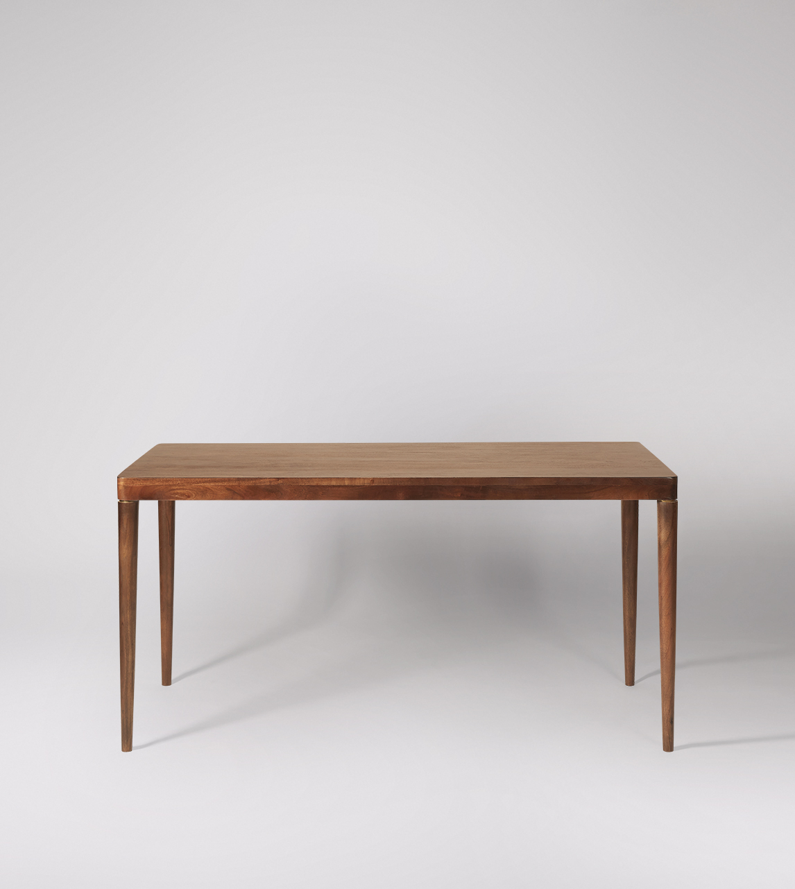 Swoon dining store table