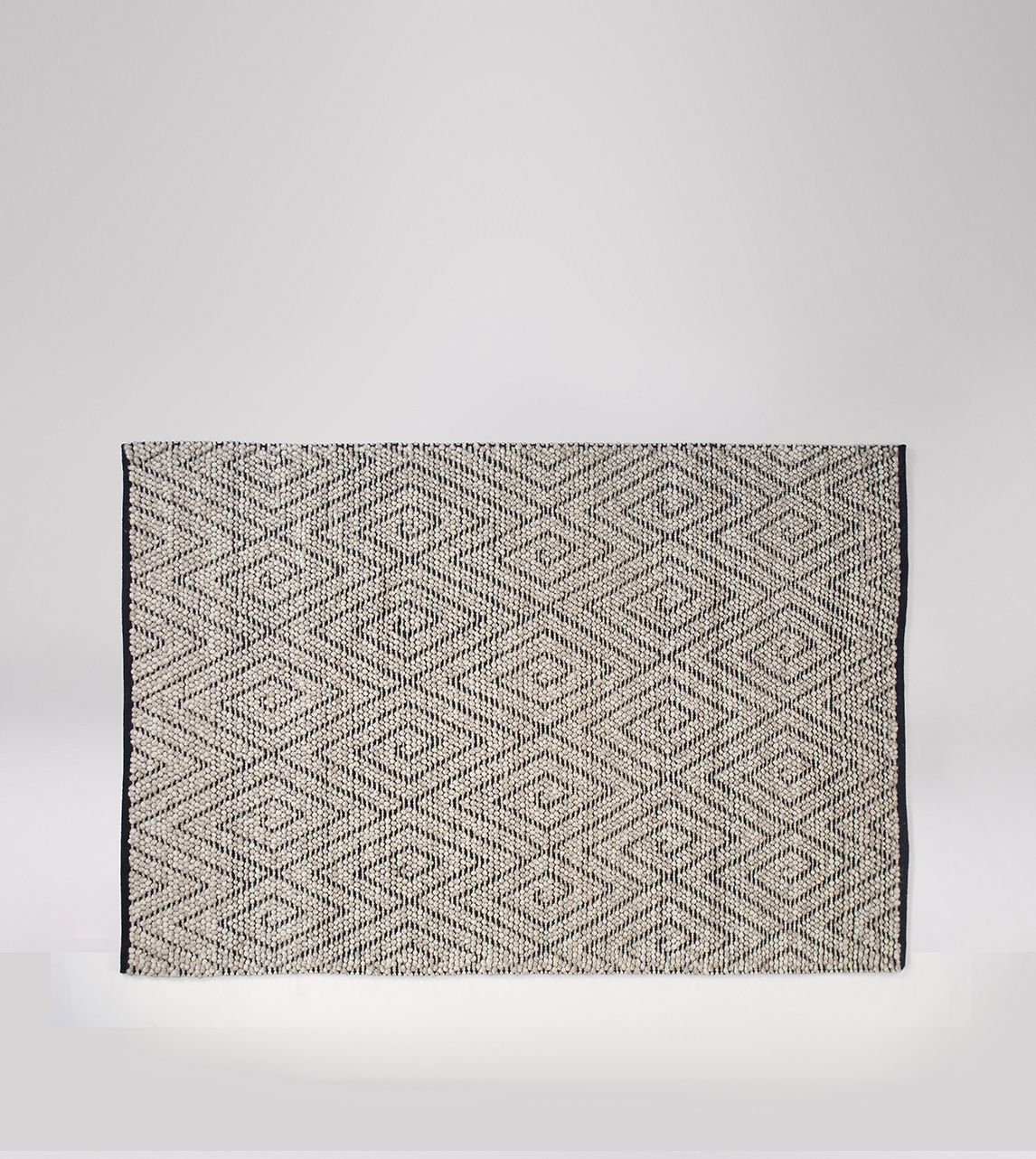 Rug in Ivory Wool Diamond Maze Swoon