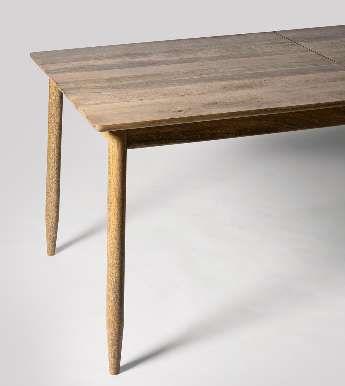 Maltby Large Extendable Dining Table, MidCentury Style in Natural Oak
